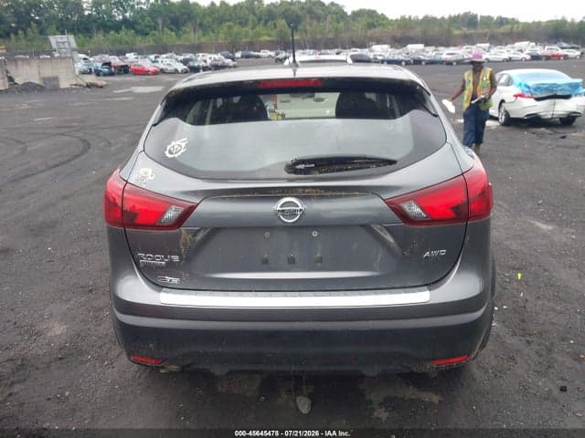 2019 NISSAN ROGUE SPORT S 16