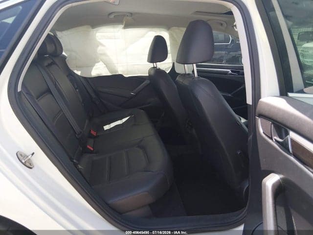 2018 VOLKSWAGEN PASSAT 2.0T SE 8