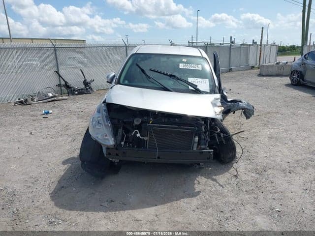 2017 NISSAN VERSA 1.6 SV 12