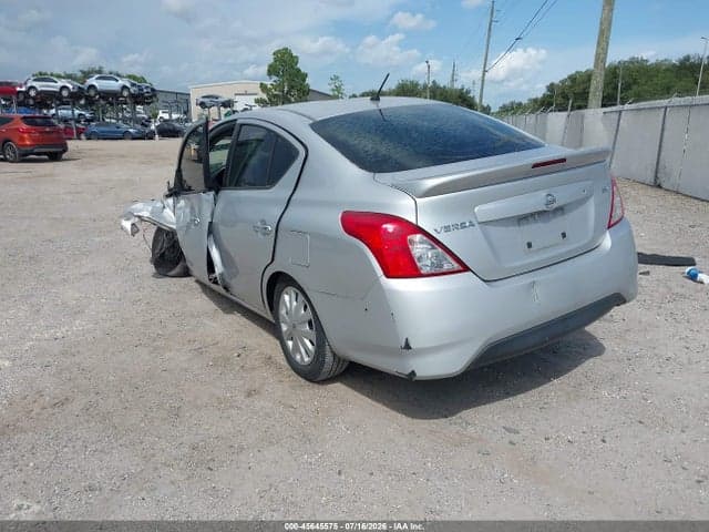 2017 NISSAN VERSA 1.6 SV 3