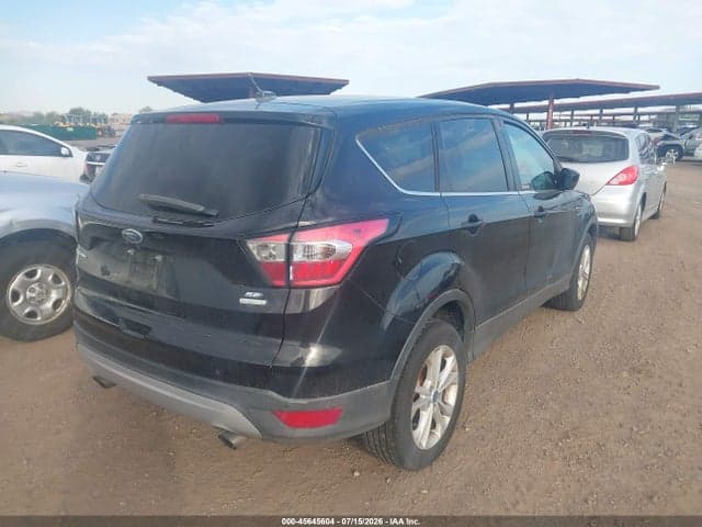 2017 FORD ESCAPE SE 4