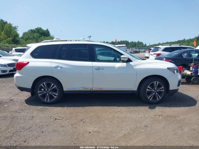 2017 NISSAN PATHFINDER PLATINUM 13