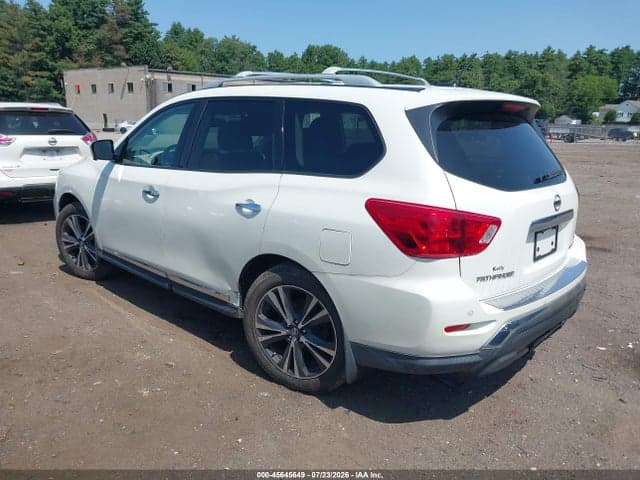 2017 NISSAN PATHFINDER PLATINUM 3