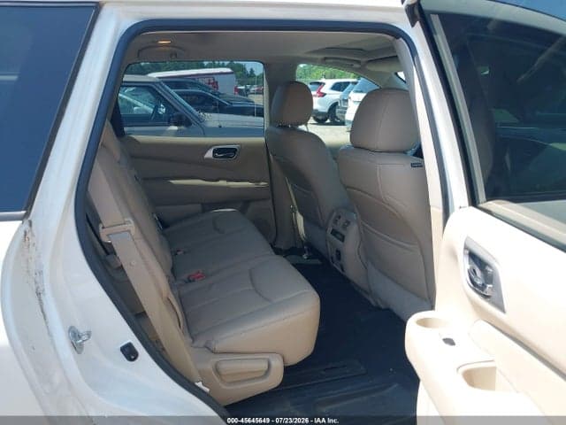2017 NISSAN PATHFINDER PLATINUM 8