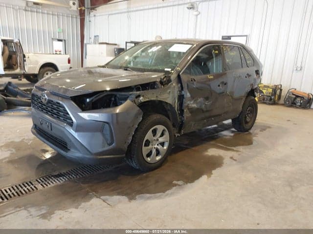 2022 TOYOTA RAV4 LE 2