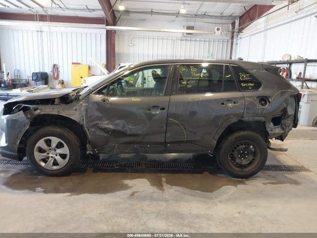 2022 TOYOTA RAV4 LE 6