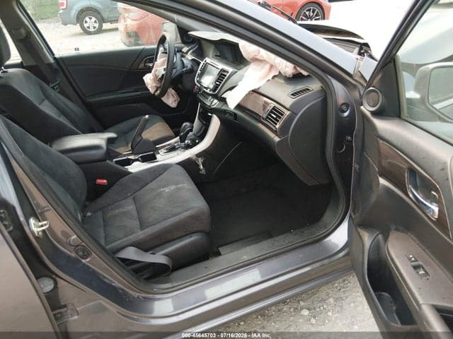 2017 HONDA ACCORD EX 5