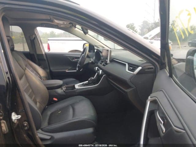 2021 TOYOTA RAV4 LIMITED 5