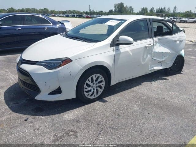 2018 TOYOTA COROLLA LE 2