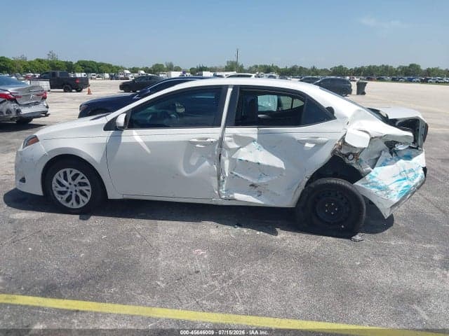 2018 TOYOTA COROLLA LE 14