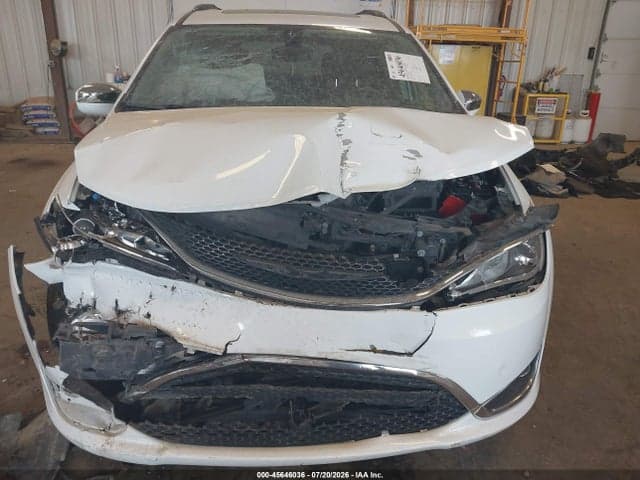 2018 CHRYSLER PACIFICA LIMITED 12