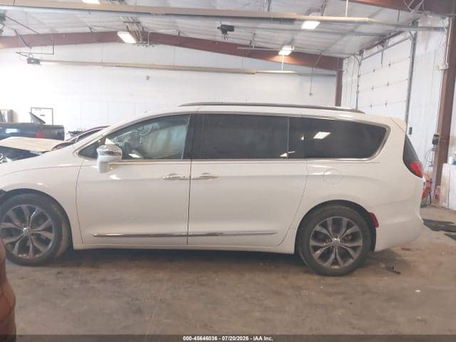 2018 CHRYSLER PACIFICA LIMITED 14