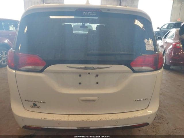 2018 CHRYSLER PACIFICA LIMITED 16