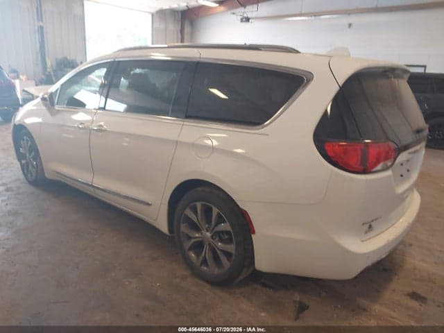 2018 CHRYSLER PACIFICA LIMITED 3