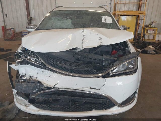2018 CHRYSLER PACIFICA LIMITED 6
