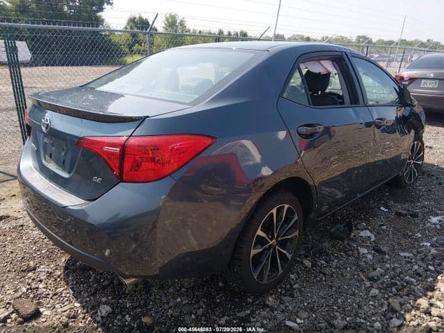 2017 TOYOTA COROLLA SE 4