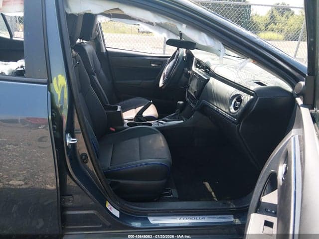 2017 TOYOTA COROLLA SE 5