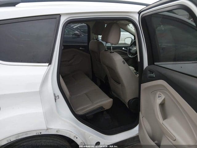 2017 FORD ESCAPE SE 8
