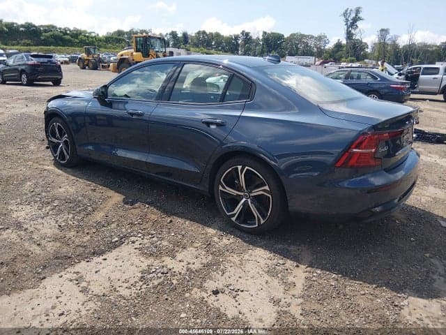 2024 VOLVO S60 B5 CORE DARK THEME 3