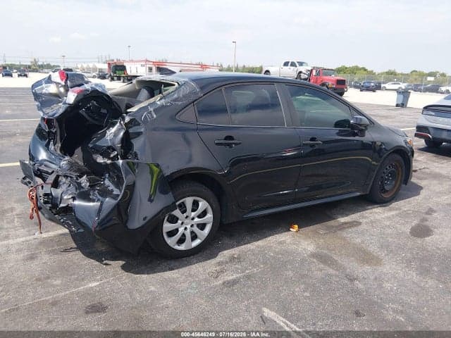 2020 TOYOTA COROLLA LE 4