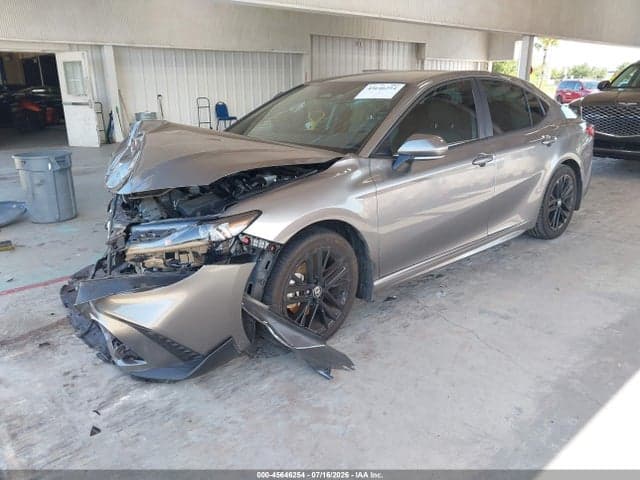 2025 TOYOTA CAMRY SE 2