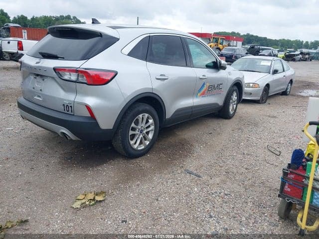 2020 FORD ESCAPE SE 4