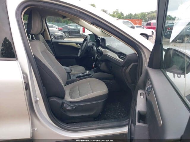 2020 FORD ESCAPE SE 5