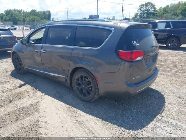 2018 CHRYSLER PACIFICA TOURING L 3