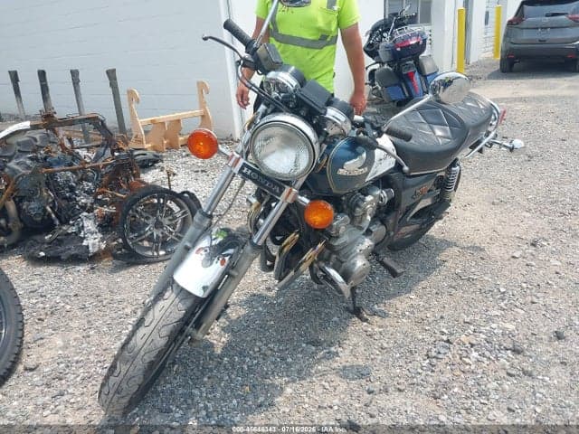 1981 HONDA CB750 C 2