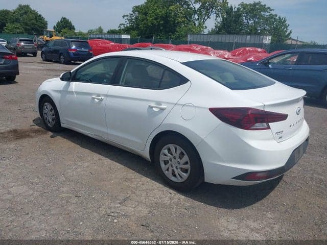 2019 HYUNDAI ELANTRA SE 3