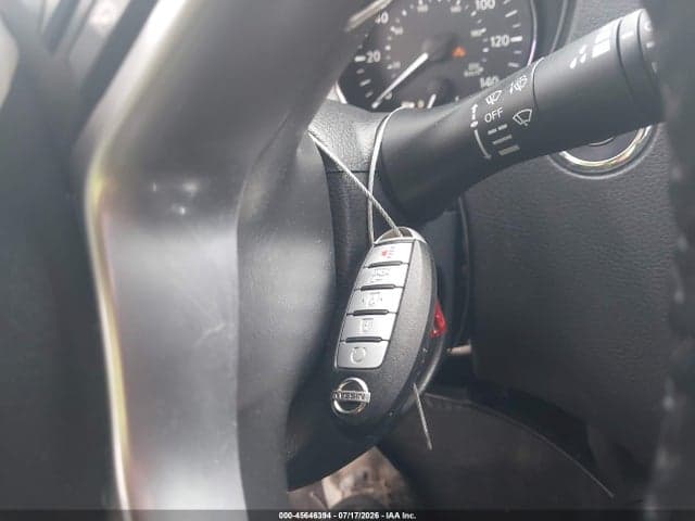 2017 NISSAN ROGUE SL 11