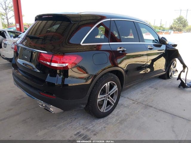 2019 MERCEDES-BENZ GLC 300 4