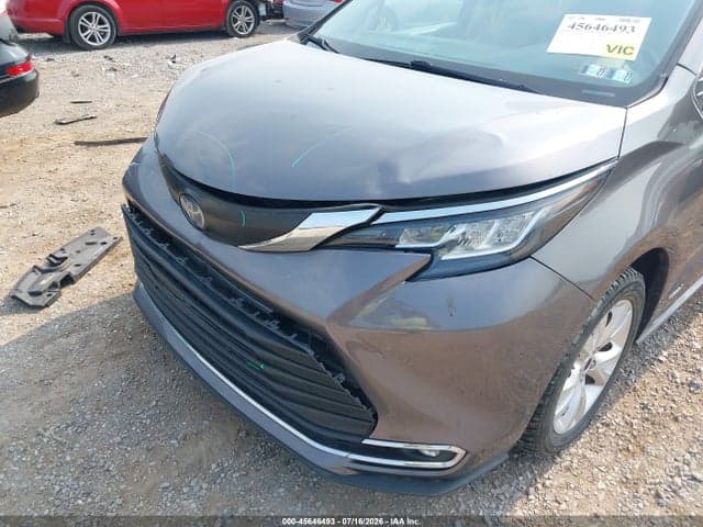 2021 TOYOTA SIENNA XLE 6