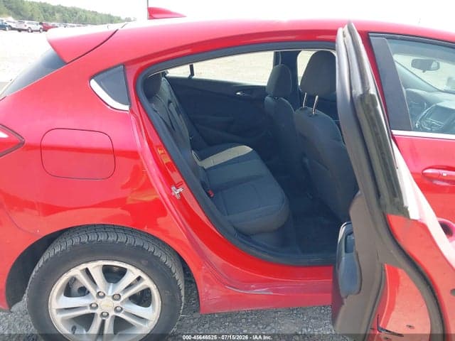 2018 CHEVROLET CRUZE LT AUTO 8