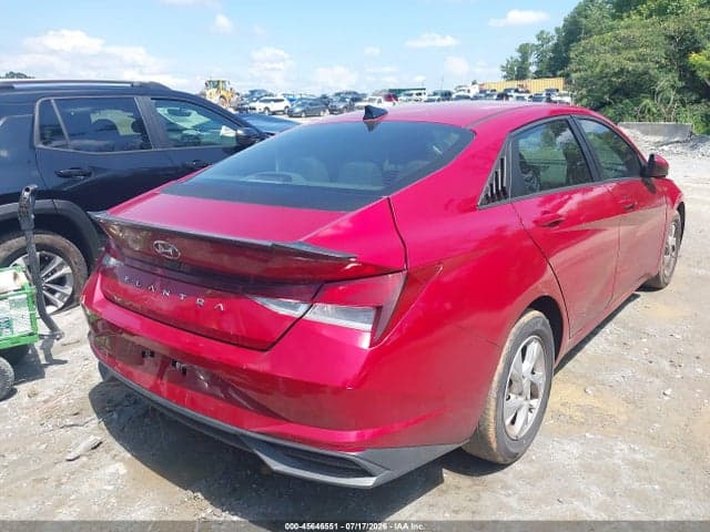 2021 HYUNDAI ELANTRA SE 4