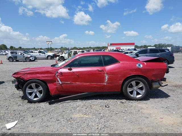 2016 DODGE CHALLENGER SXT 14