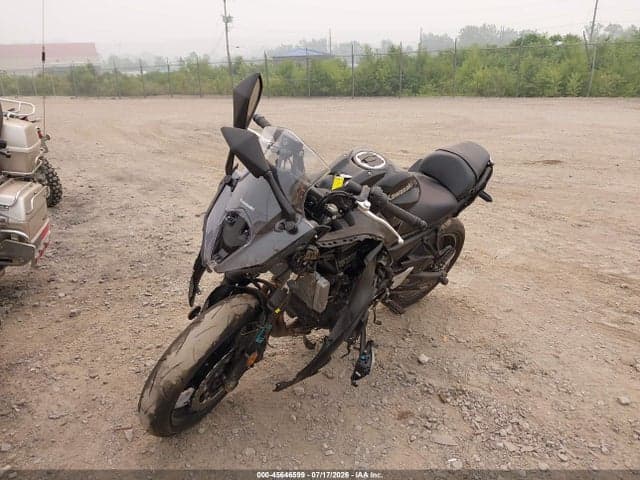 2025 KAWASAKI EX650 R 2