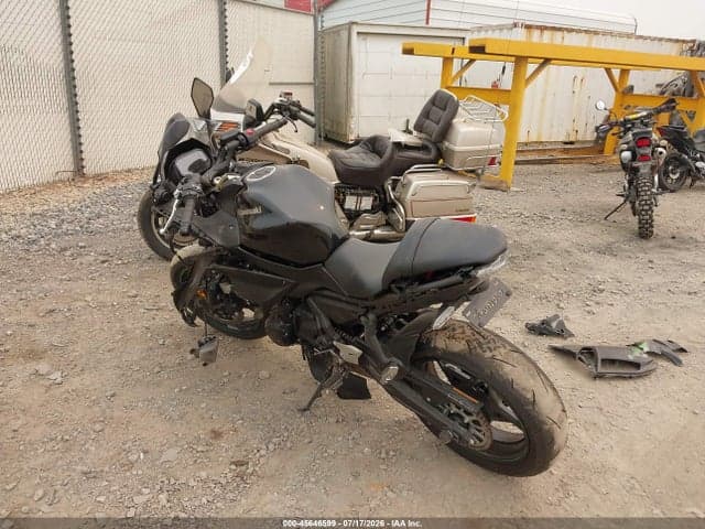 2025 KAWASAKI EX650 R 3