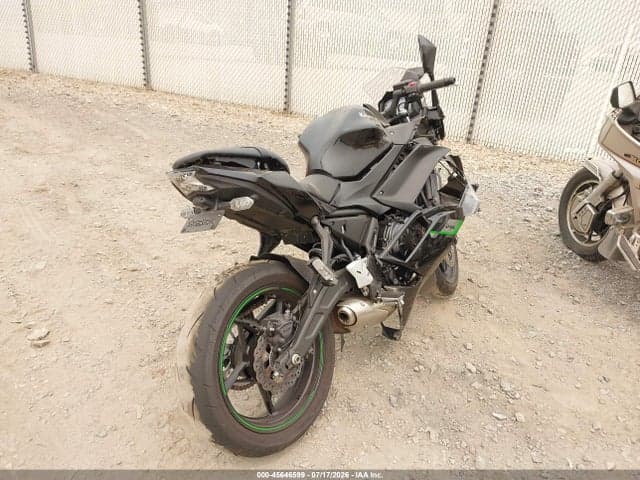 2025 KAWASAKI EX650 R 4