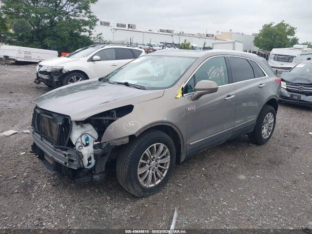 2017 CADILLAC XT5 LUXURY 2