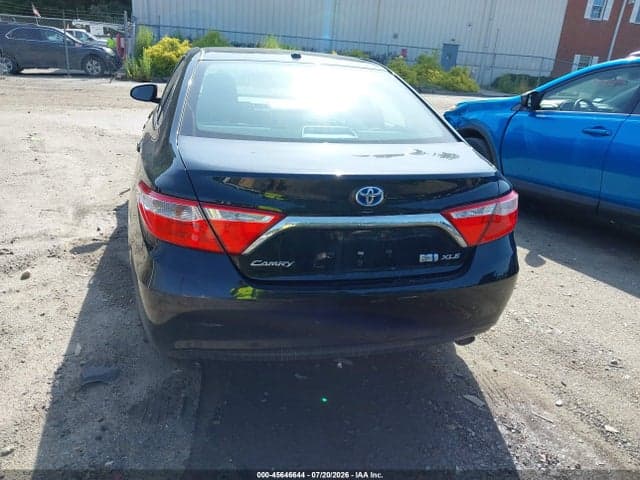 2017 TOYOTA CAMRY HYBRID XLE 16