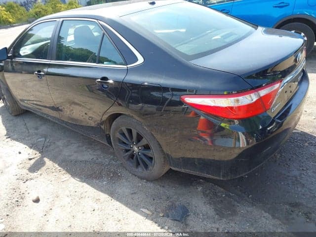 2017 TOYOTA CAMRY HYBRID XLE 3