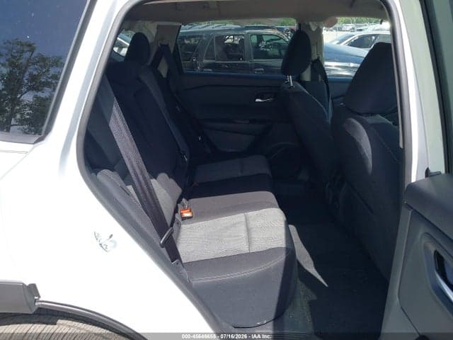 2026 NISSAN ROGUE SV 8