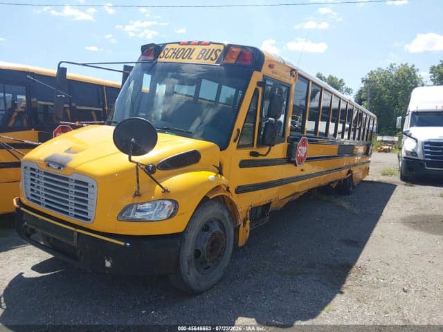 2017 FREIGHTLINER CHASSIS B2B 2