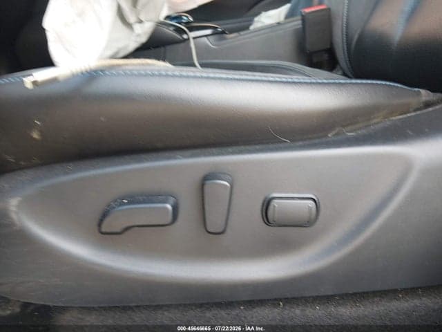 2019 NISSAN LEAF SL 9