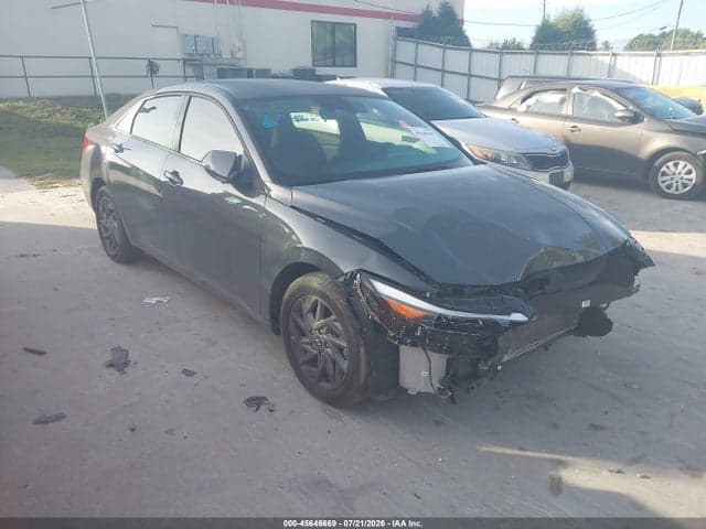2024 HYUNDAI ELANTRA SEL 1
