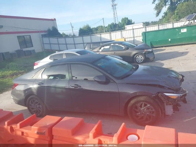 2024 HYUNDAI ELANTRA SEL 13