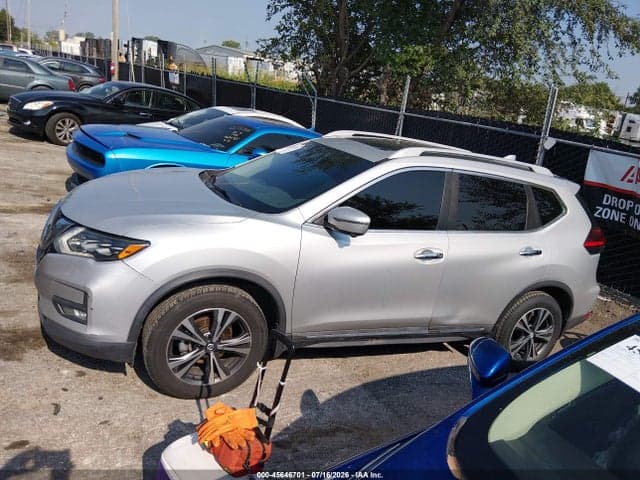 2017 NISSAN ROGUE SL 14