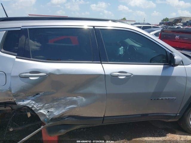 2018 JEEP COMPASS LATITUDE 4X4 13