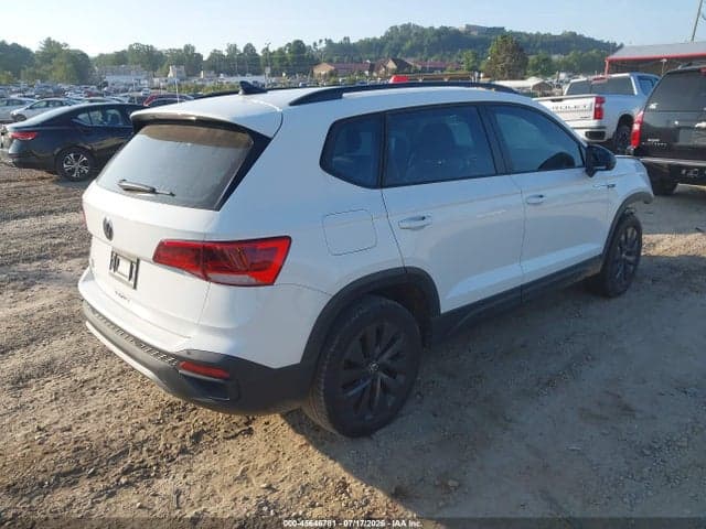 2024 VOLKSWAGEN TAOS 1.5T S 4